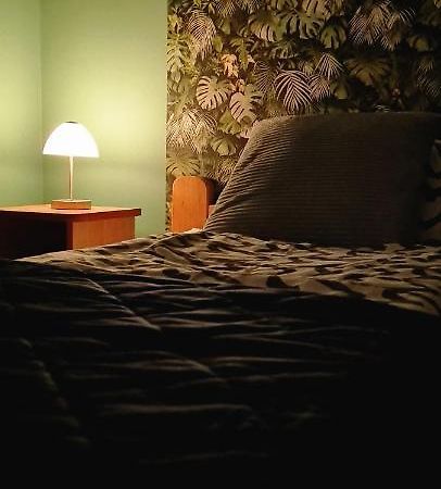 佐洛卡罗斯Hillside Garden Apartman公寓 外观 照片
